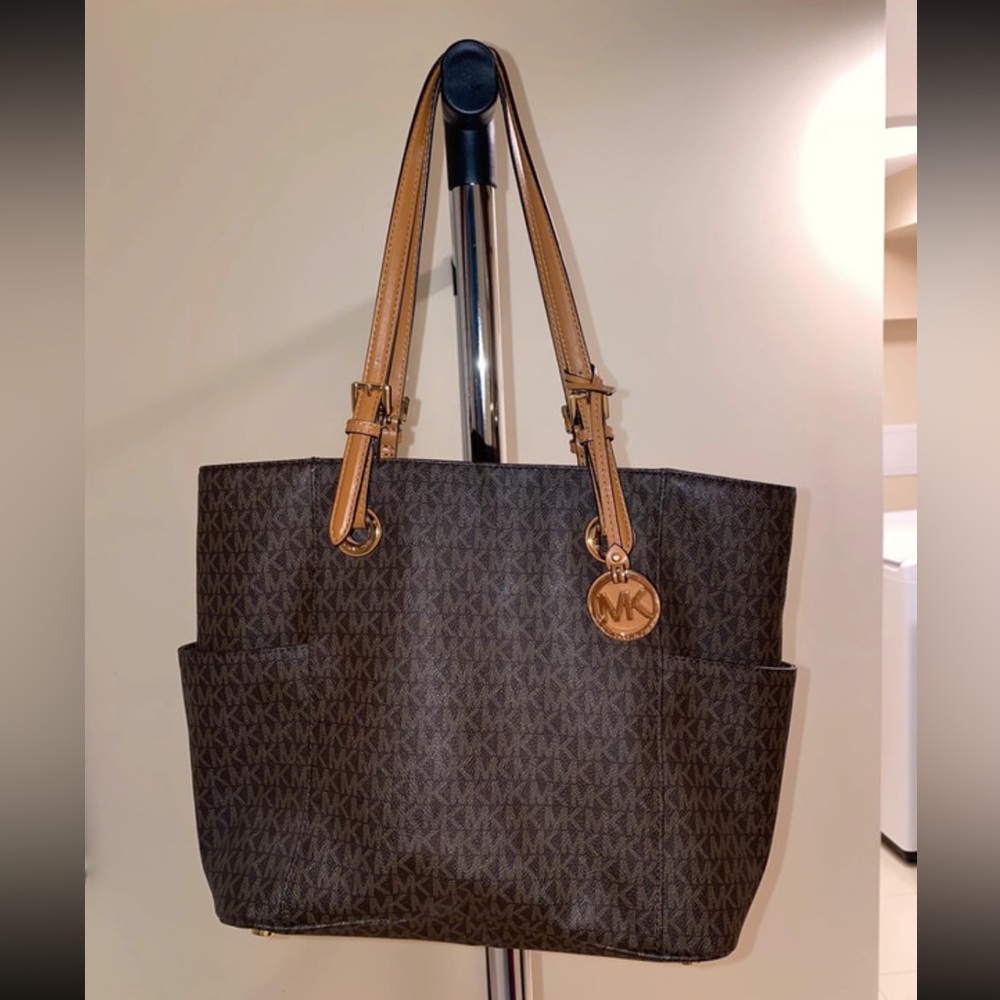 Micheal Kors Tote